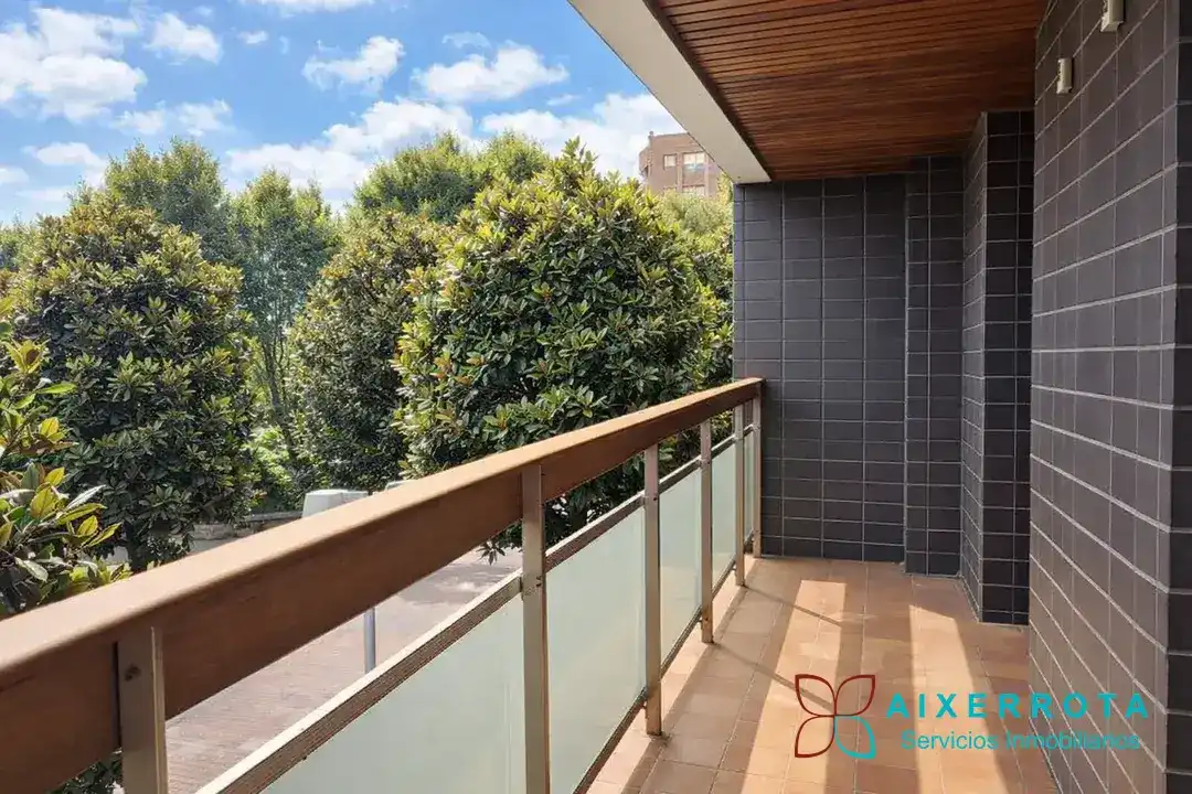 Terraza de Piso en venta en Getxo  con Calefacción, Terraza y Trastero