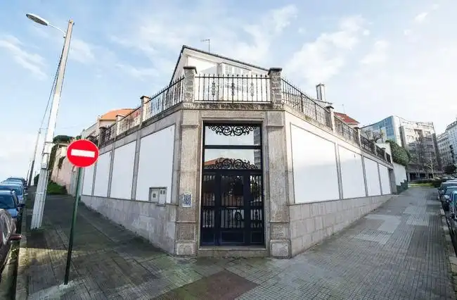 Vista exterior de Local de lloguer en A Coruña Capital 