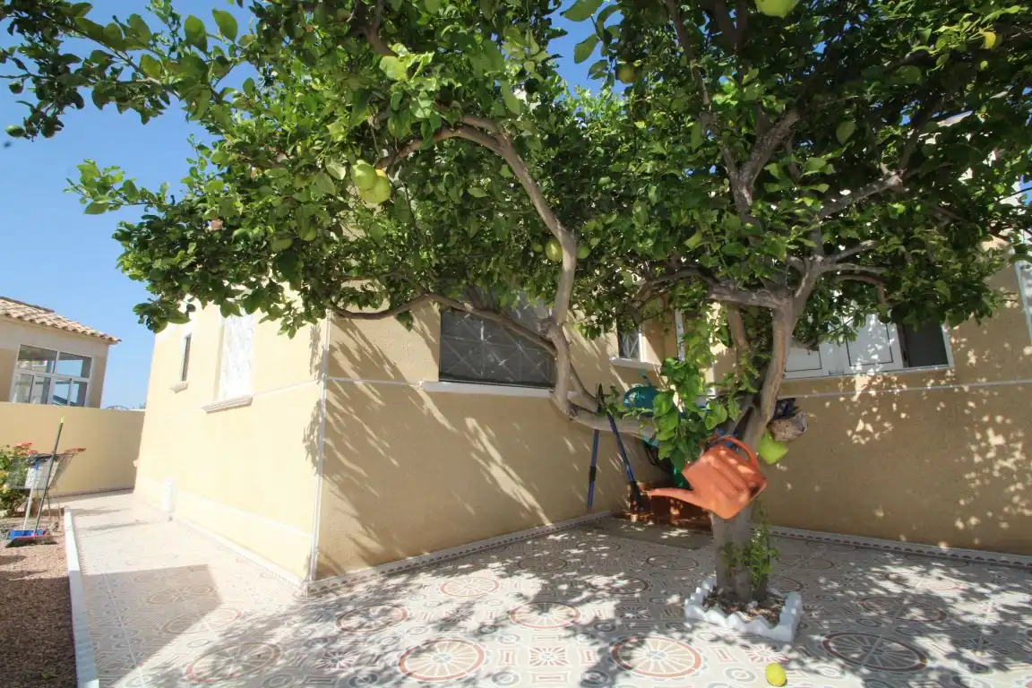 Chalet con piscina en venta en Avenida de las urracas 1, imagen 17