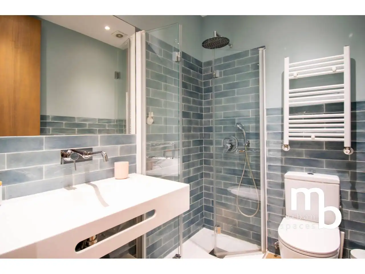 Baño de Apartamento de alquiler en Madrid con Aire acondicionado, Calefacción y Amueblado