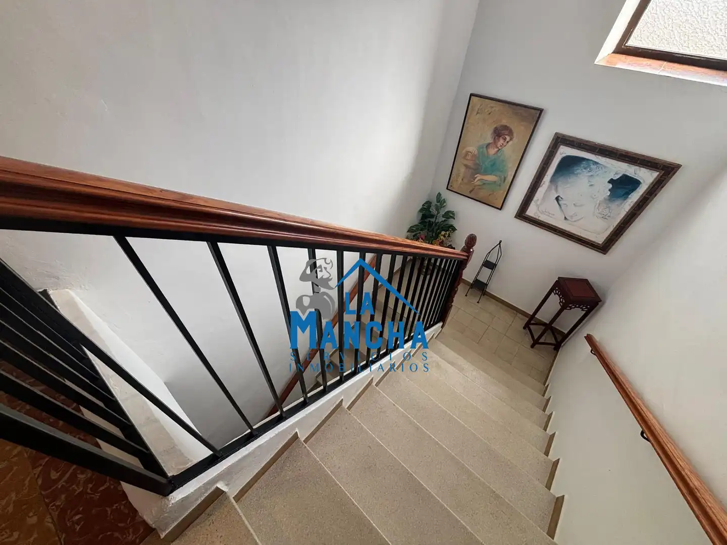 Casa o chalet en venta en Hoya-Gonzalo con Calefacción, Jardín privado y Amueblado