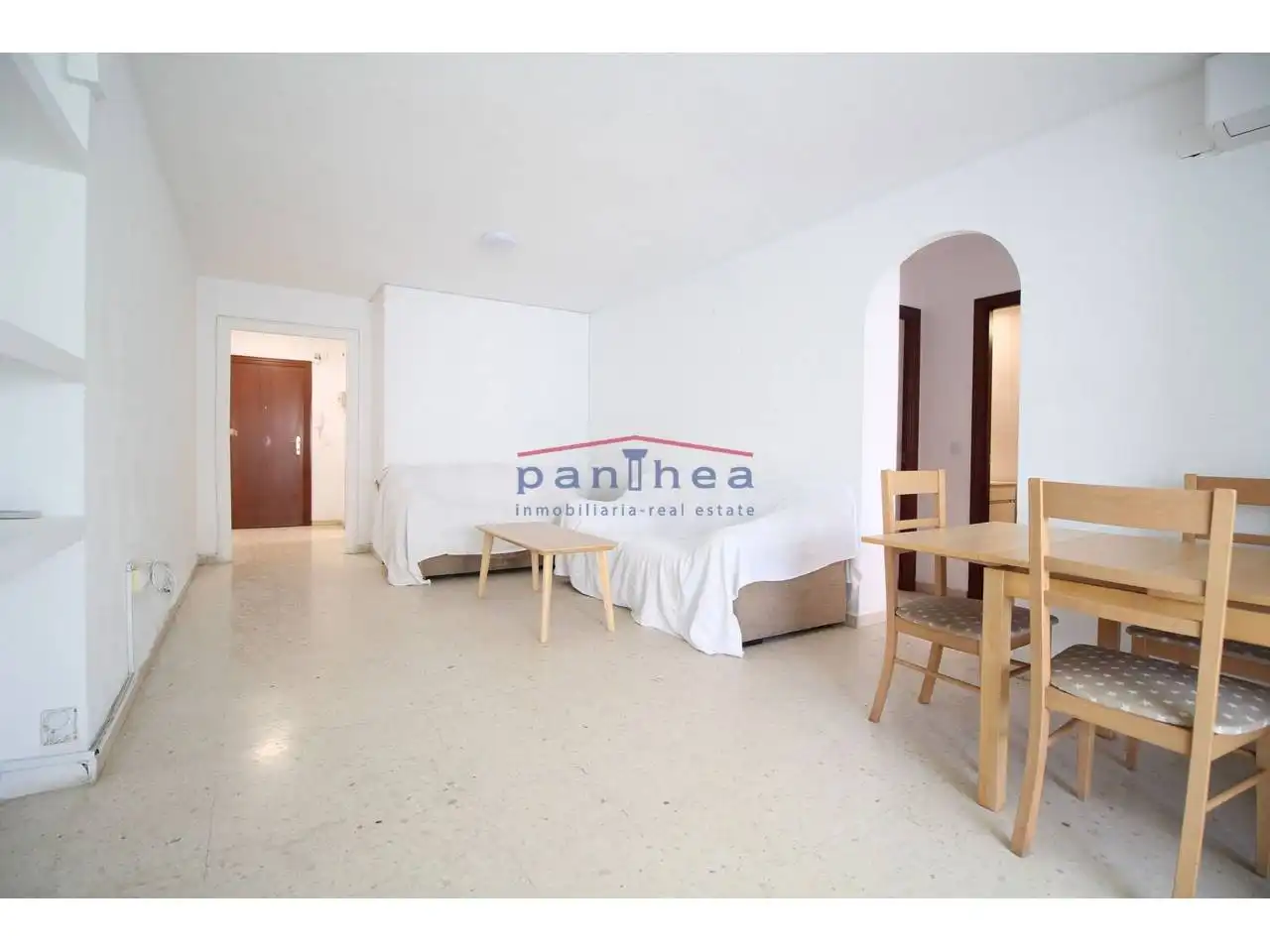 Vista exterior de Piso en venta en Rincón de la Victoria con Aire acondicionado, Terraza y Trastero