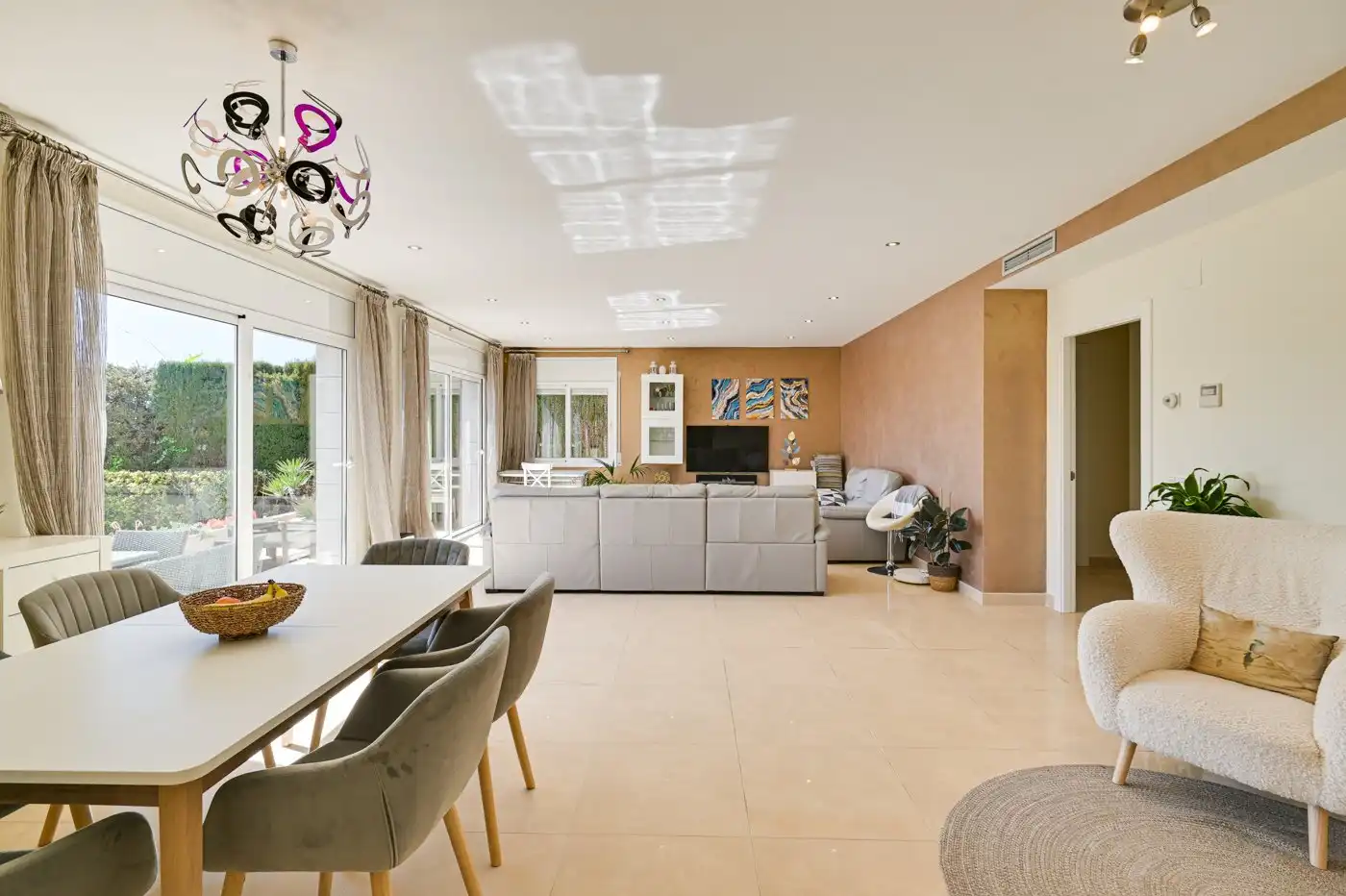 Sala d'estar de Casa o xalet en venda en Lloret de Mar amb Aire condicionat, Calefacció i Jardí privat