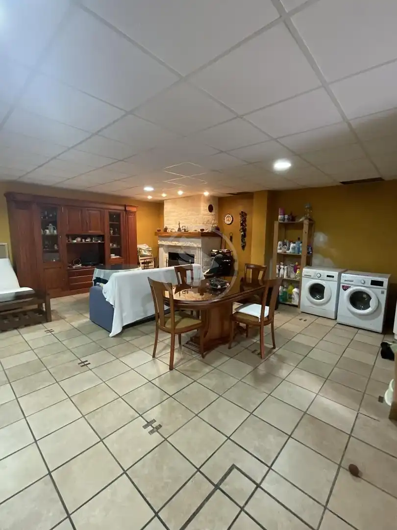 Casa o xalet en venda en Linares amb Aire condicionat