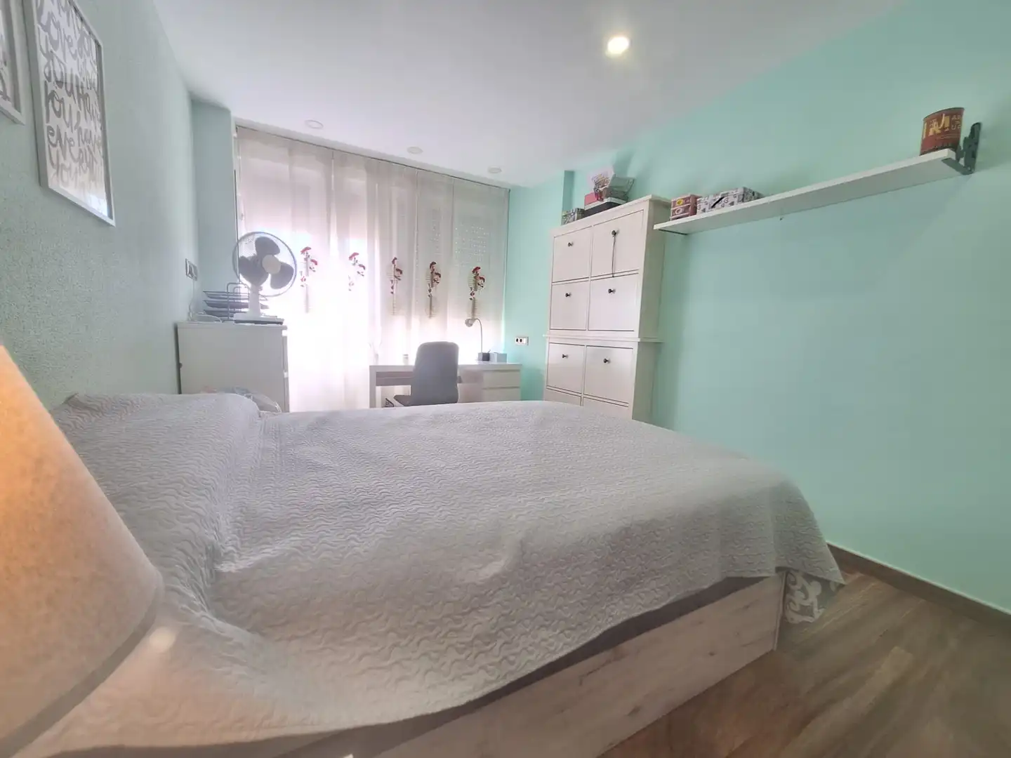 Bedroom of Flat for share in Cartagena  with Air Conditioner, Furnished and Oven