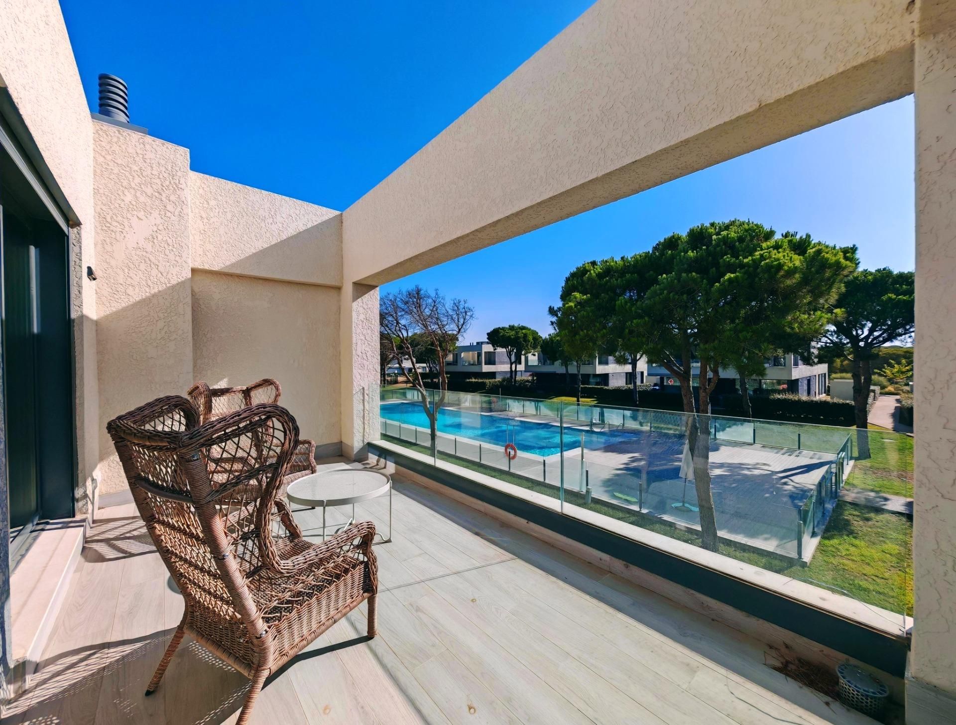 Terraza de Casa adosada en venta en Conil de la Frontera con Aire acondicionado, Jardín privado y Terraza