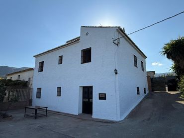 Casa amb jardí en venda a Álora