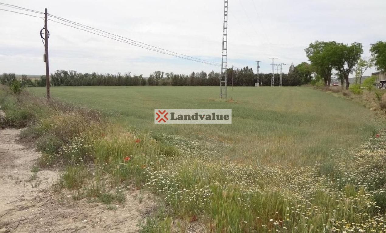 Grundstücke zum Verkauf in Estremera