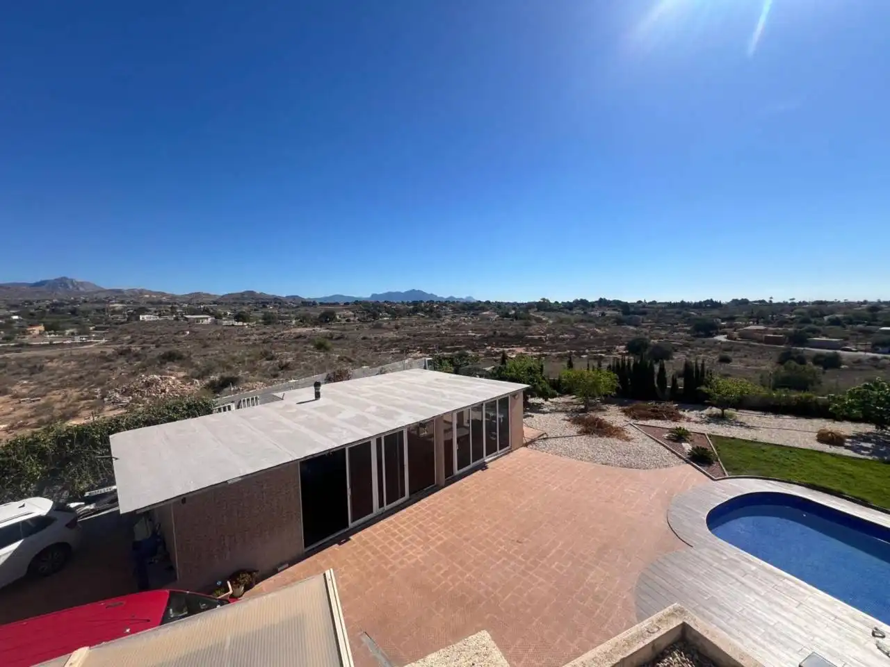 Vista exterior de Casa o xalet en venda en Alicante / Alacant amb Aire condicionat, Calefacció i Jardí privat