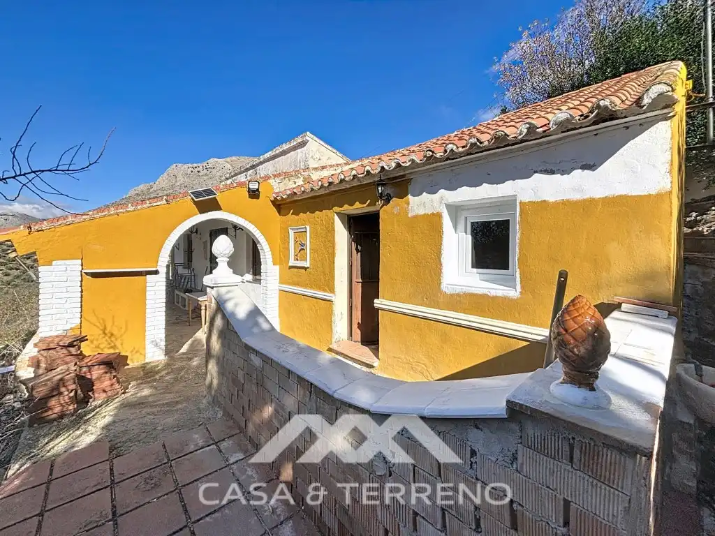 Vista exterior de Casa o chalet en venta en Periana con Jardín privado, Terraza y Lavadora