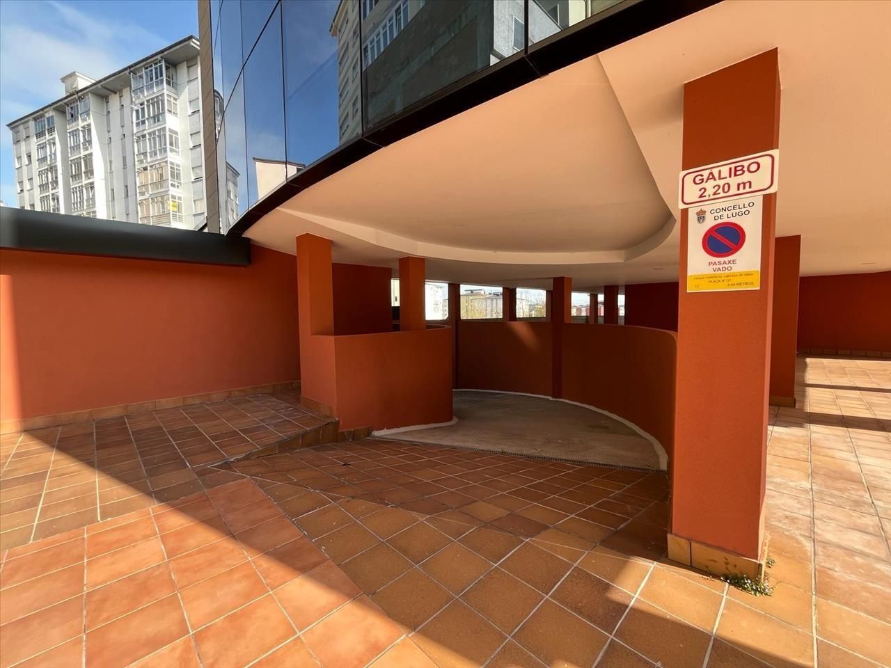 Garage for sale in Lugo Capital