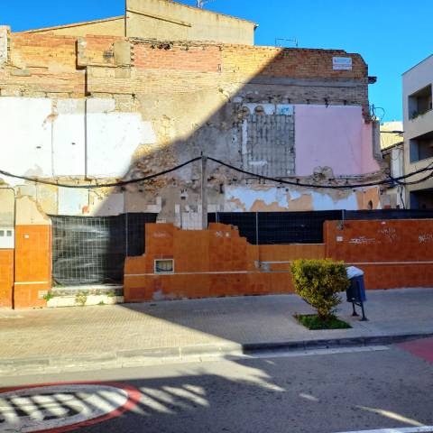 Terreno residencial en Venta en Carrer PERE EL GRAN, 2 en Sant Julià