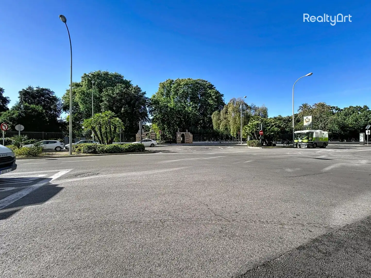 Exterior view of Flat for sale in Sevilla  with Air Conditioner, Terrace and Balcony