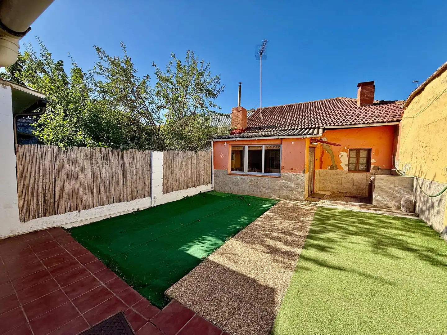 Terraced house for sale in Valdevimbre