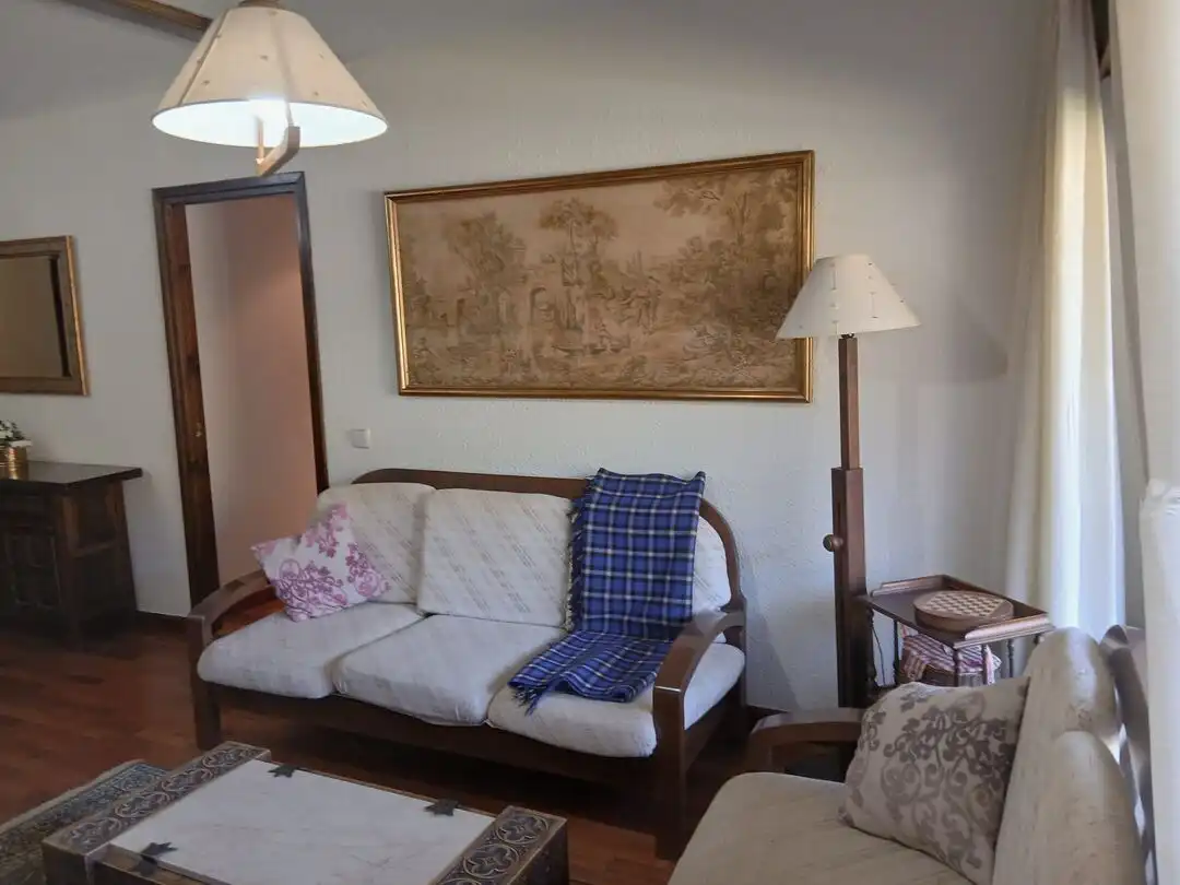 Wohnzimmer von Wohnung zum Verkauf in Ezcaray mit Heizung, Privatgarten und Terrasse