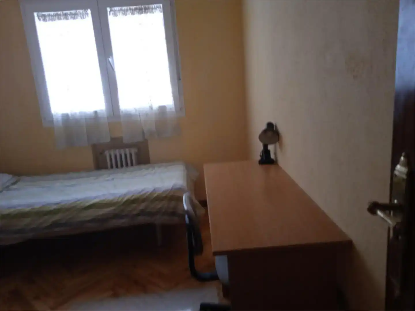 Schlafzimmer von Wohnung zur Miete in Oviedo 
