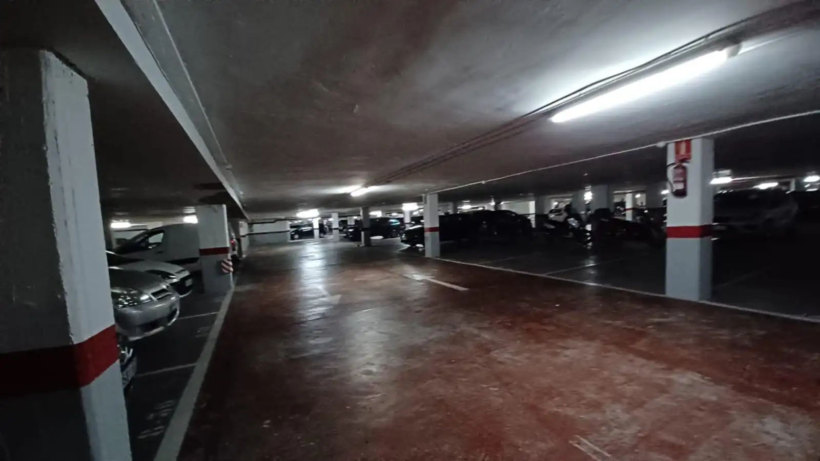 Parkplatz von Garage zum Verkauf in Barcelona