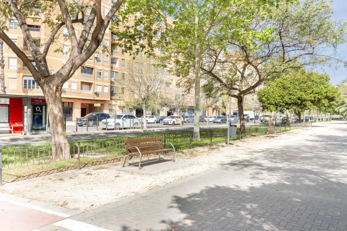 Exterior view of Flat for sale in Valencia  with Air Conditioner, Heating and Private garden