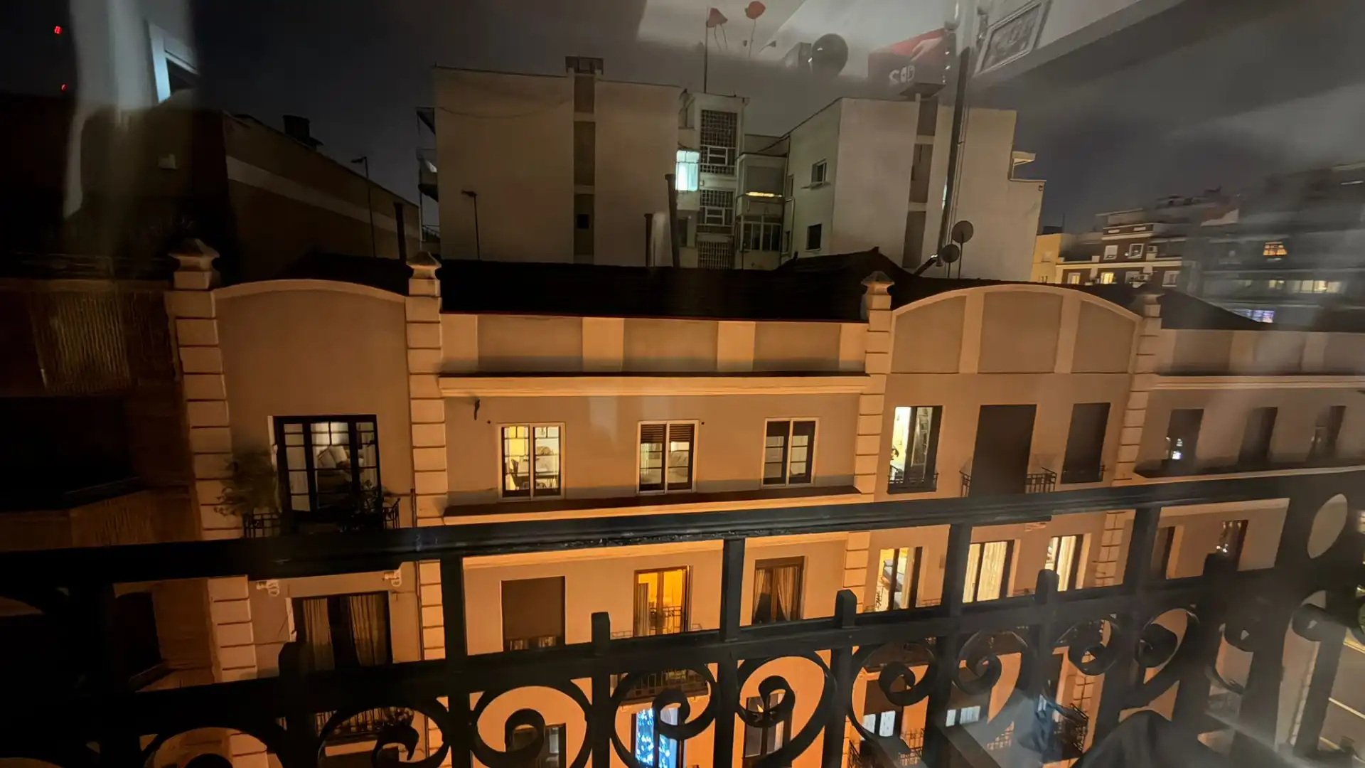 Außenansicht von Wohnung zum Verkauf in Madrid mit Klimaanlage, Heizung und Möbliert