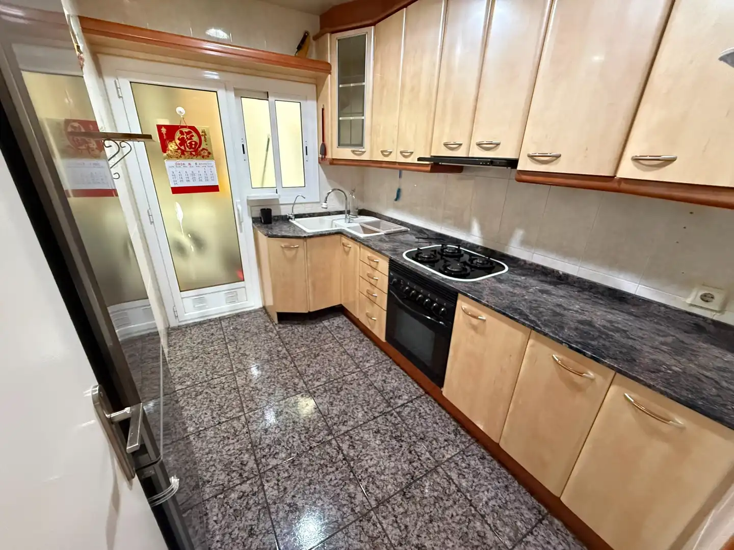 Cuina de Pis en venda en Cornellà de Llobregat amb Aire condicionat, Parquet i Balcó