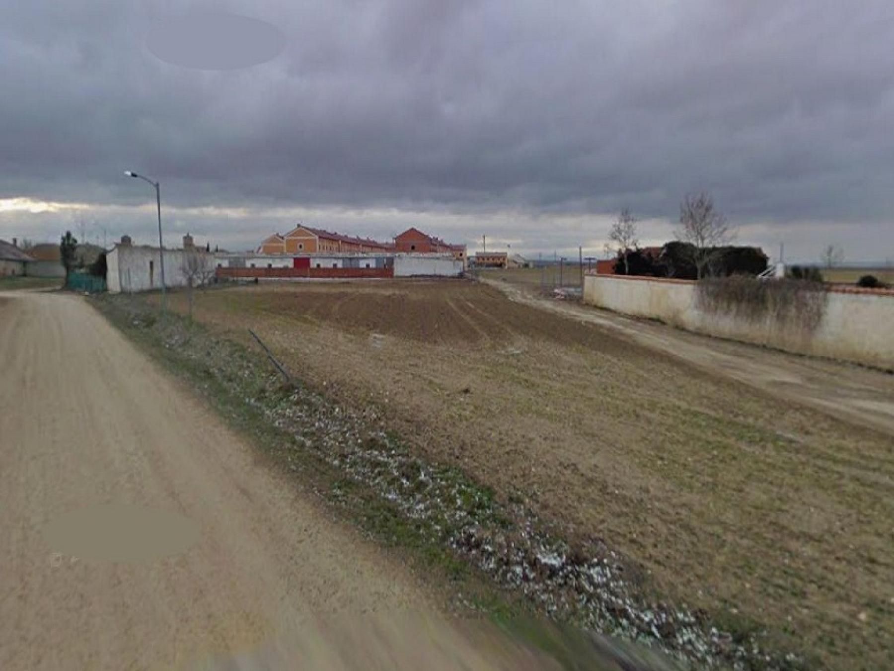 Industrial buildings for sale in Garcillán
