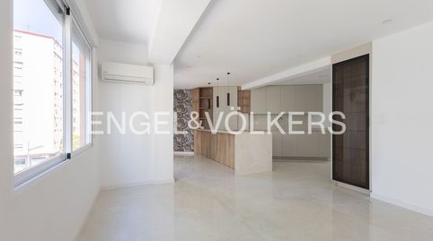 Foto 3 de Piso en venta en En Corts - Doctor Waksman, Valencia Capital