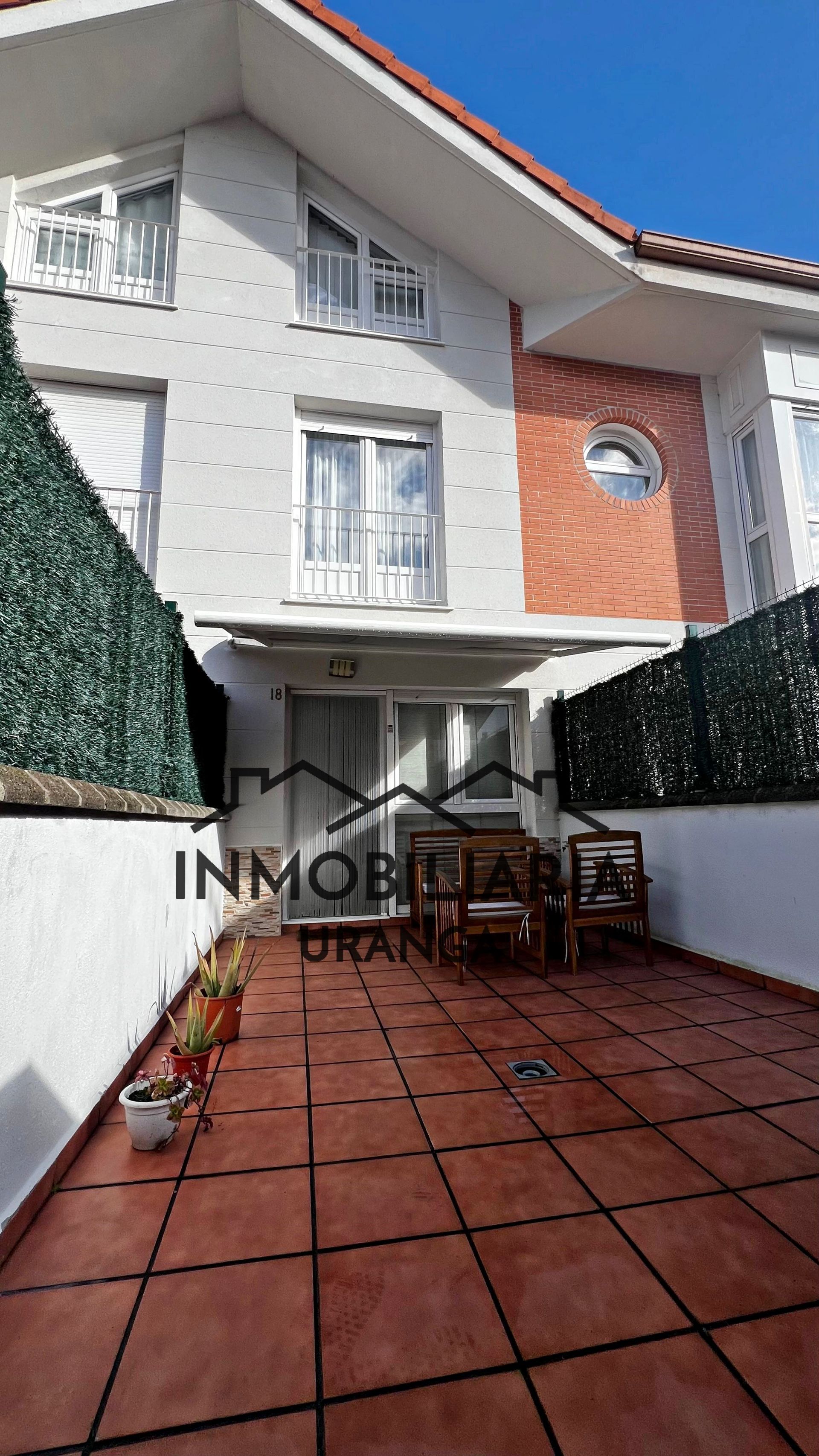 Vista exterior de Casa o chalet en venta en Ampuero con Calefacción, Terraza y Trastero