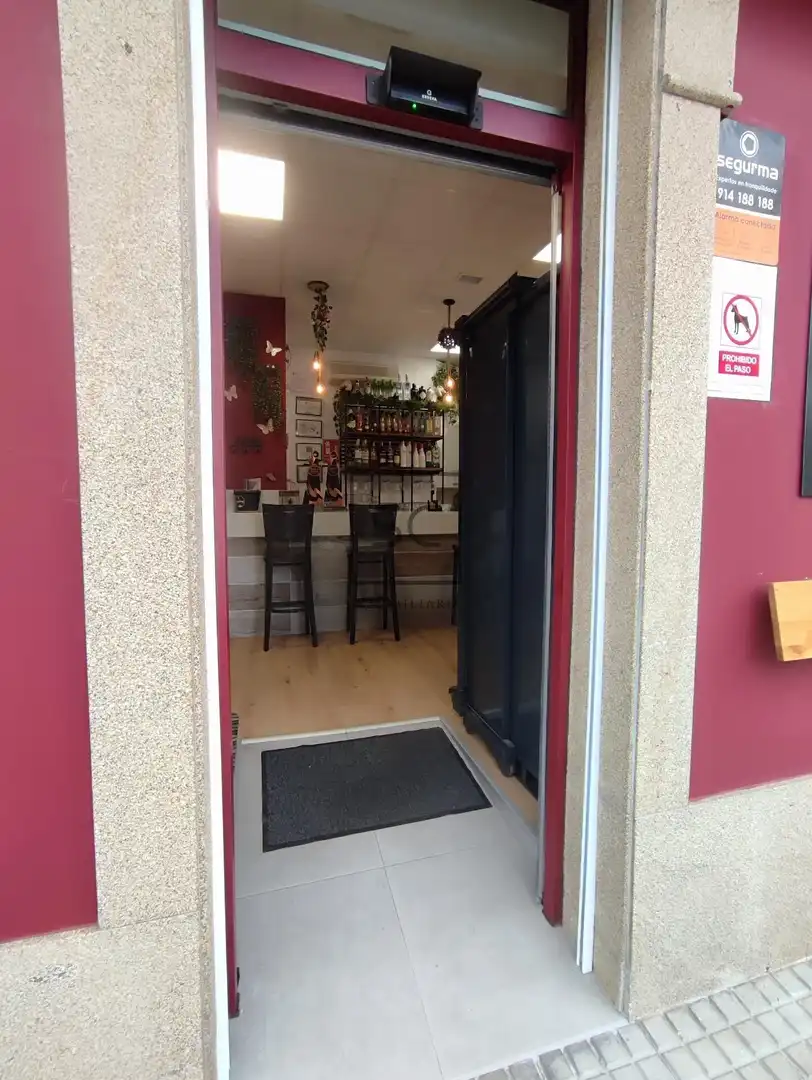Local en venta en Ferrol con Amueblado