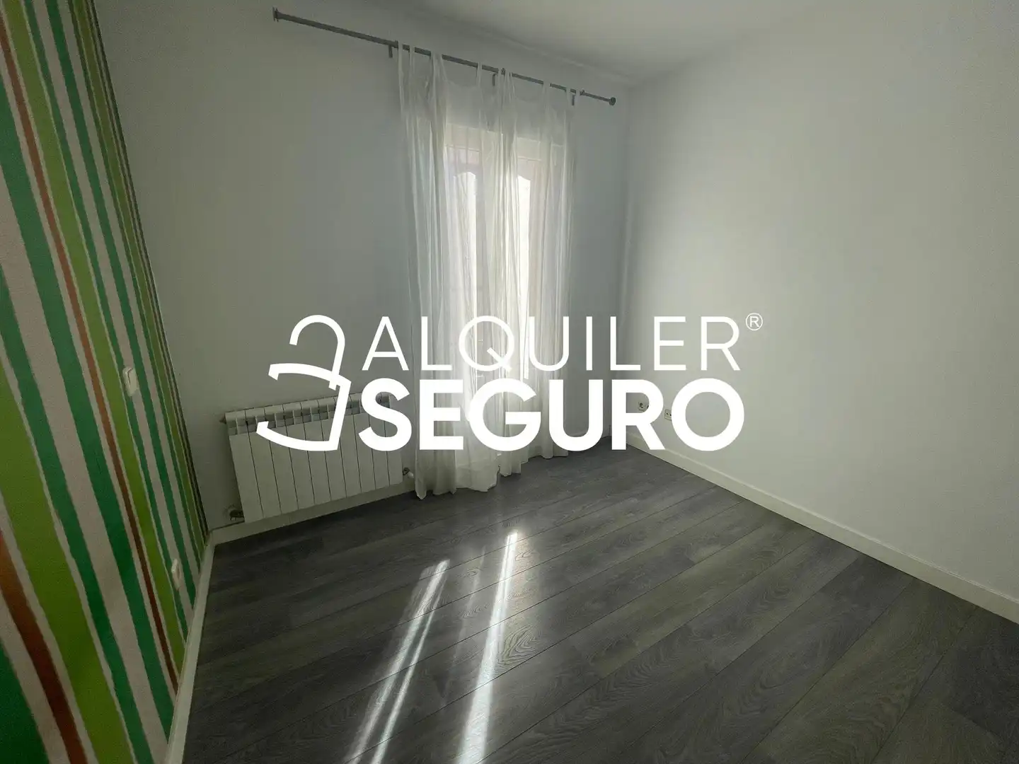 Bedroom of Flat for rent in Madrid  with Air Conditioner and Heating