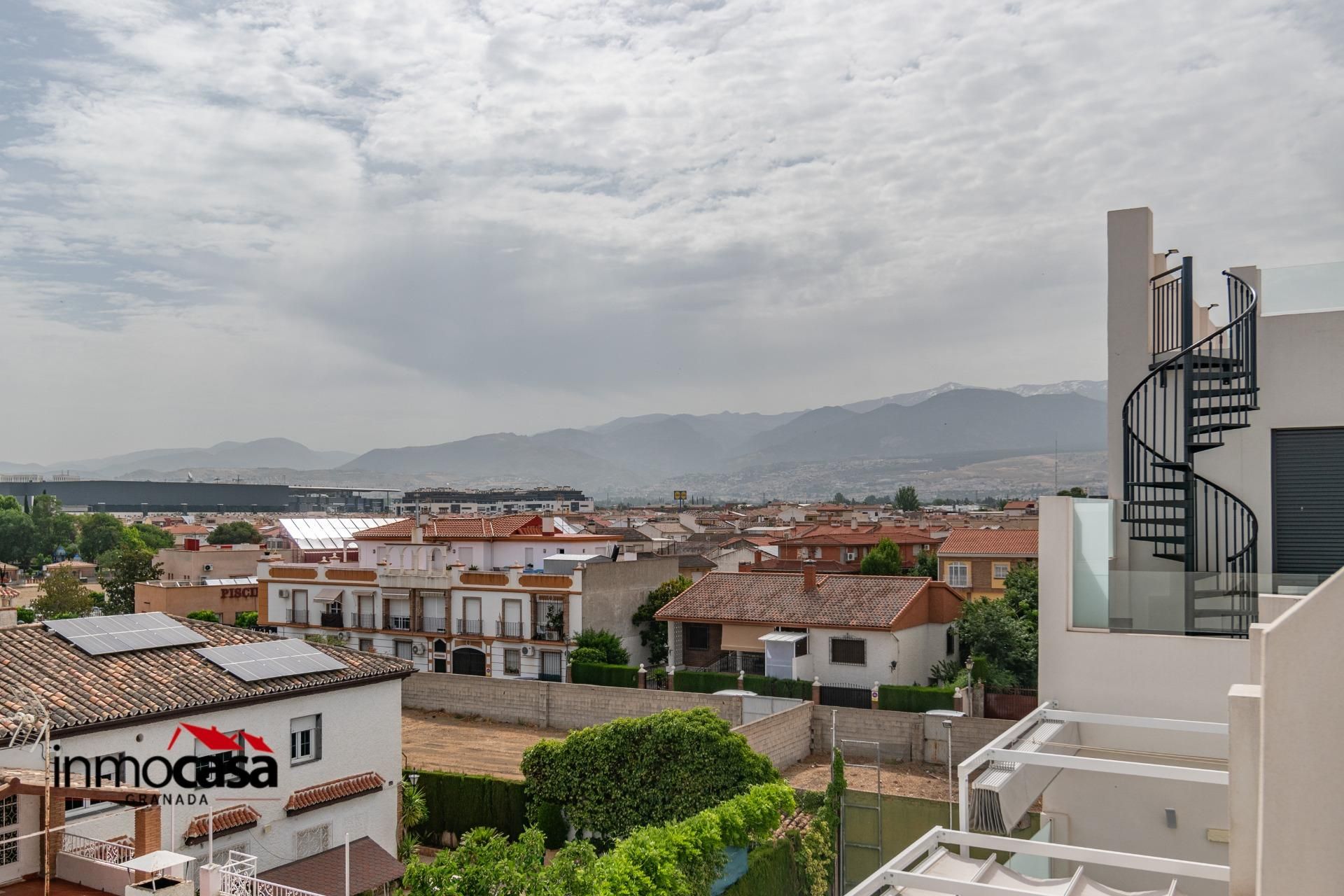 Exterior view of Attic for sale in Armilla  with Terrace and Community pool