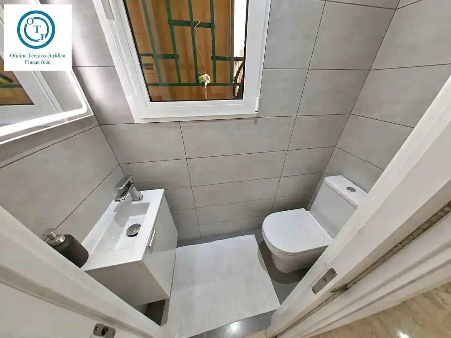 Baño de Piso en venta en Mollet del Vallès con Aire acondicionado, Calefacción y Terraza