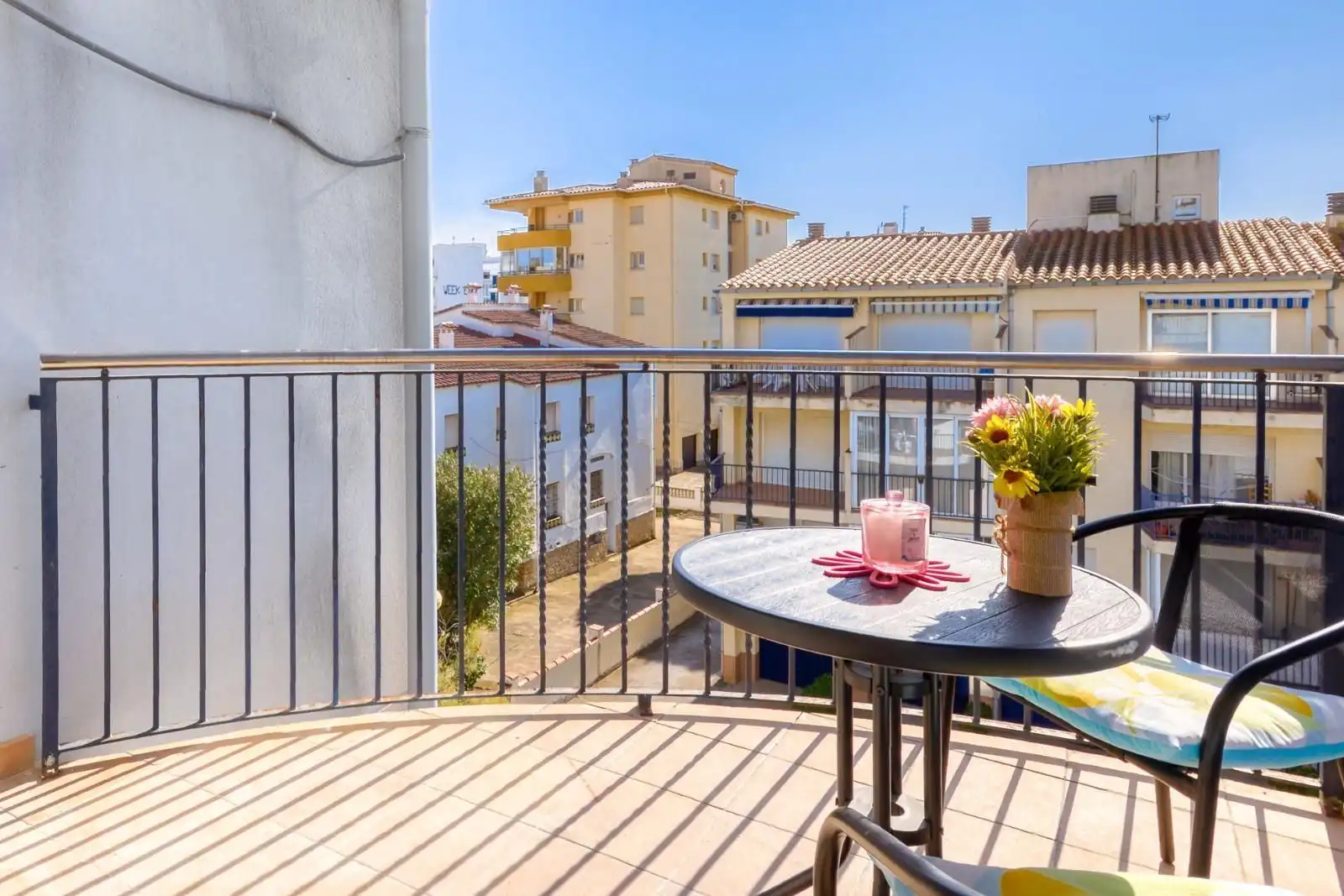 Apartment with lift for sale in Calle Calderon de la Barca