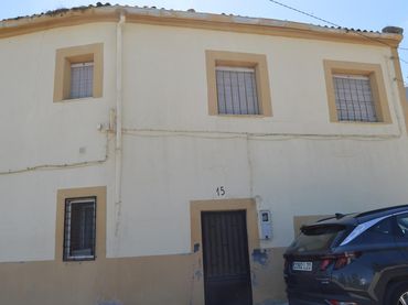 House for sale in Calle Arrabal