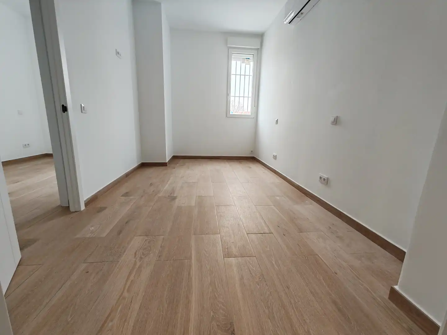 Wohnung zum Verkauf in Fuenlabrada mit Klimaanlage, Heizung und Waschmaschine