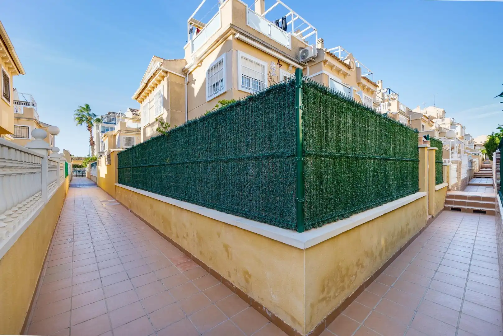 Vista exterior de Casa o chalet en venta en Torrevieja con Terraza