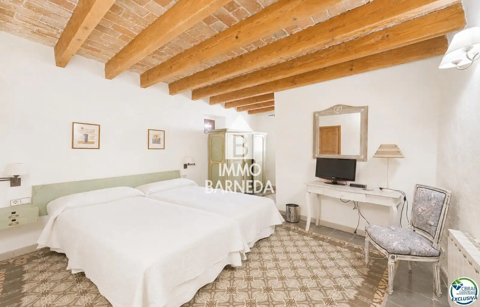 Dormitori de Casa o xalet en venda en Fortià amb Calefacció i Balcó