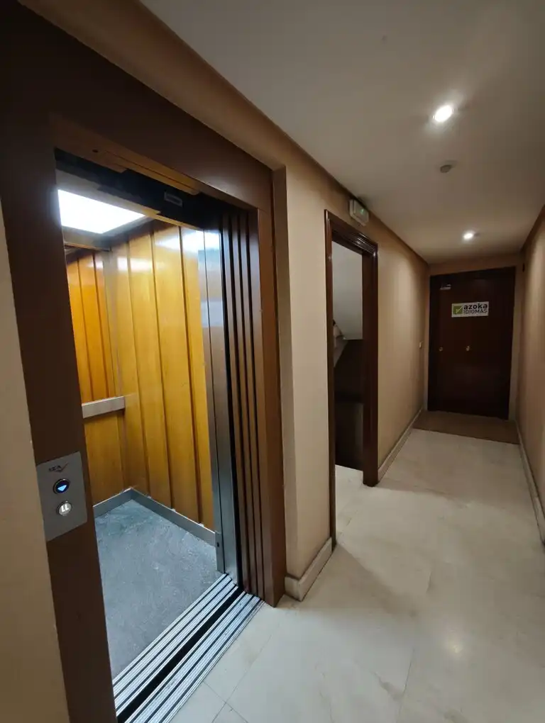 Office for rent in Durango  with Air Conditioner, Heating and Internet