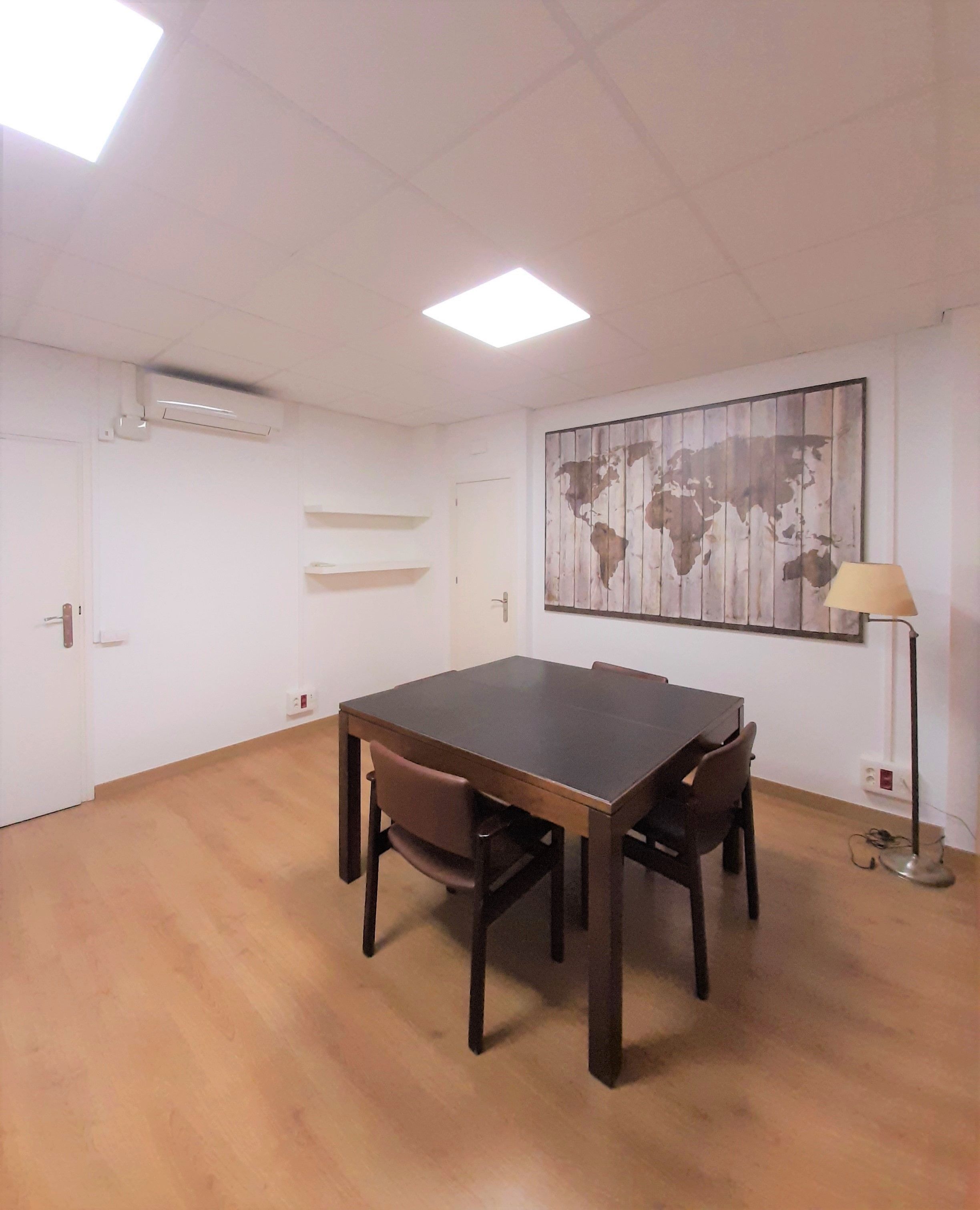 Oficina de lloguer en  Barcelona Capital amb Aire condicionat, Traster i Moblat