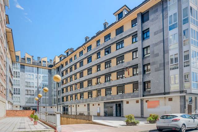 Local comercial en Alquiler en C/ Francisco Pintado en La Felguera