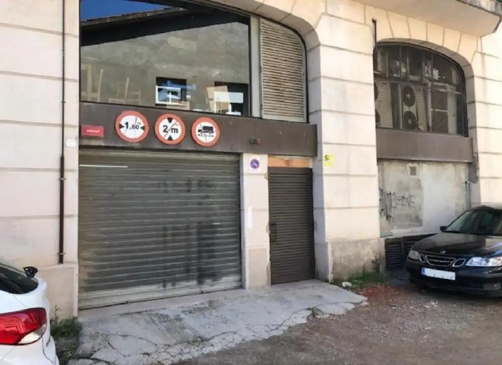 Aparcament de Garatge en venda en Lliçà d'Amunt