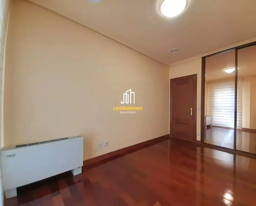 Piso con terraza en venta en Centro, imagen 18
