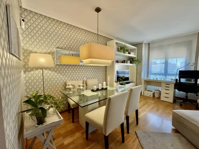 Comedor de Piso de alquiler en Madrid con Aire acondicionado, Calefacción y Jardín privado
