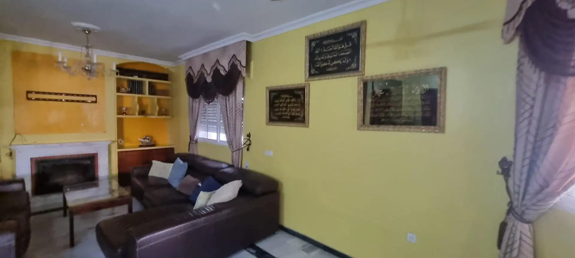 Houses for sale in Algeciras