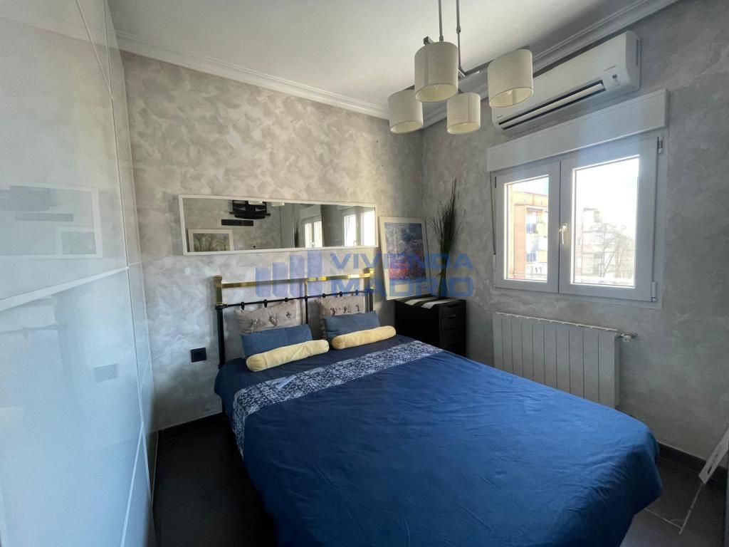 Bedroom of Flat for rent in  Madrid Capital  with Air Conditioner, Heating and Terrace