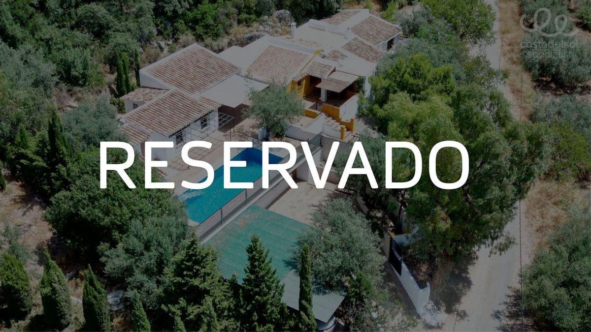Finca rústica en venda en Riogordo amb Jardí privat, Terrassa i Piscina