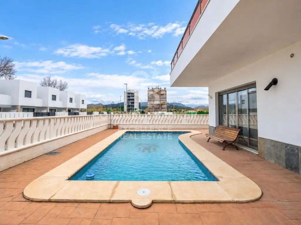 Xalet amb piscina en venda a Calle Teix, imagen 4