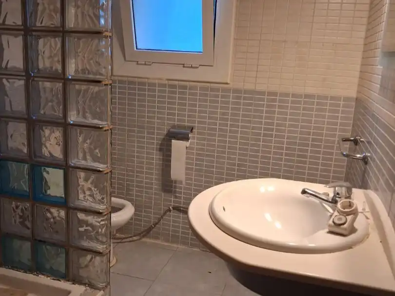 Flat with lift for sale in avenida milenari 39, imagen 4
