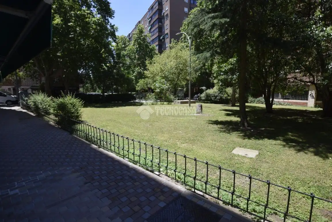 Piso en venta en Alcorcón con Aire acondicionado, Calefacción y Terraza