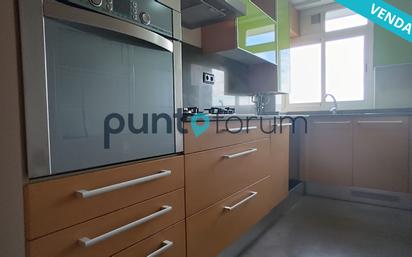 Kitchen of Flat for sale in Sant Adrià de Besòs  with Air Conditioner and Balcony