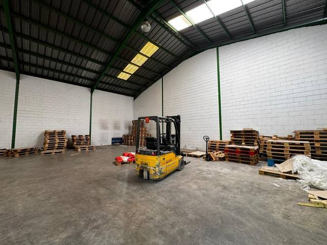 Nave industrial en Alquiler en El Real de Gandia